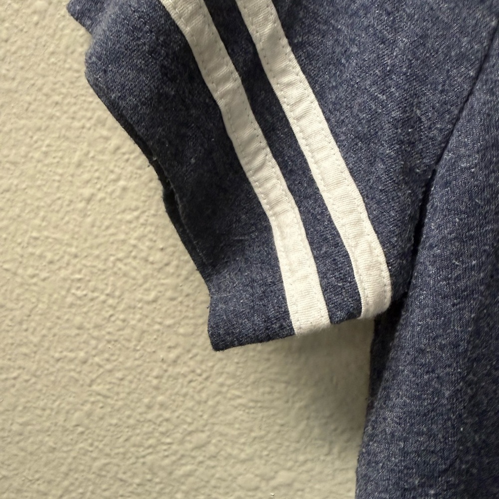 Dallas Cowboys Womens V Neck Tee L Navy NFL Game Day Shirt Top - Picture 3 of 7